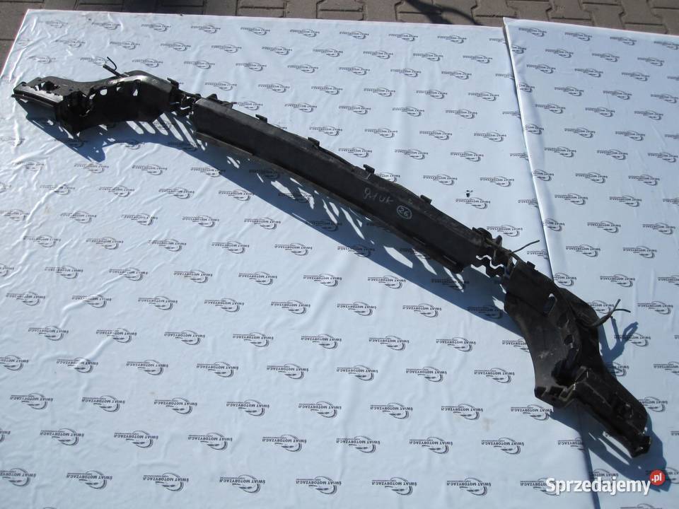 BMW F30 12r ślizg zderzaka tył środkowy