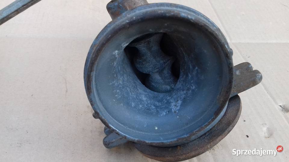 Młynek ręczny do mielenia np kukurydzy zboża śląskie Bytom