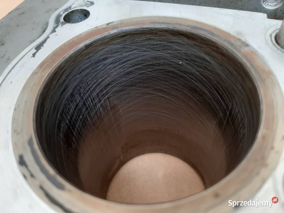 Suzuki Van Van RV 125 tłok cylinder