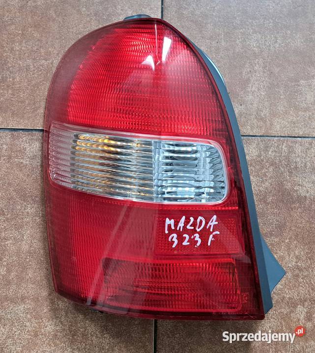 Lampa tył Mazda 323 BJ HB Płońsk