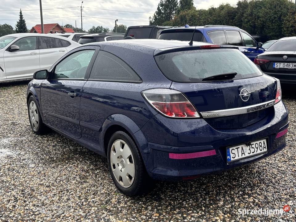 Opel Astra Samochody osobowe Paniówki