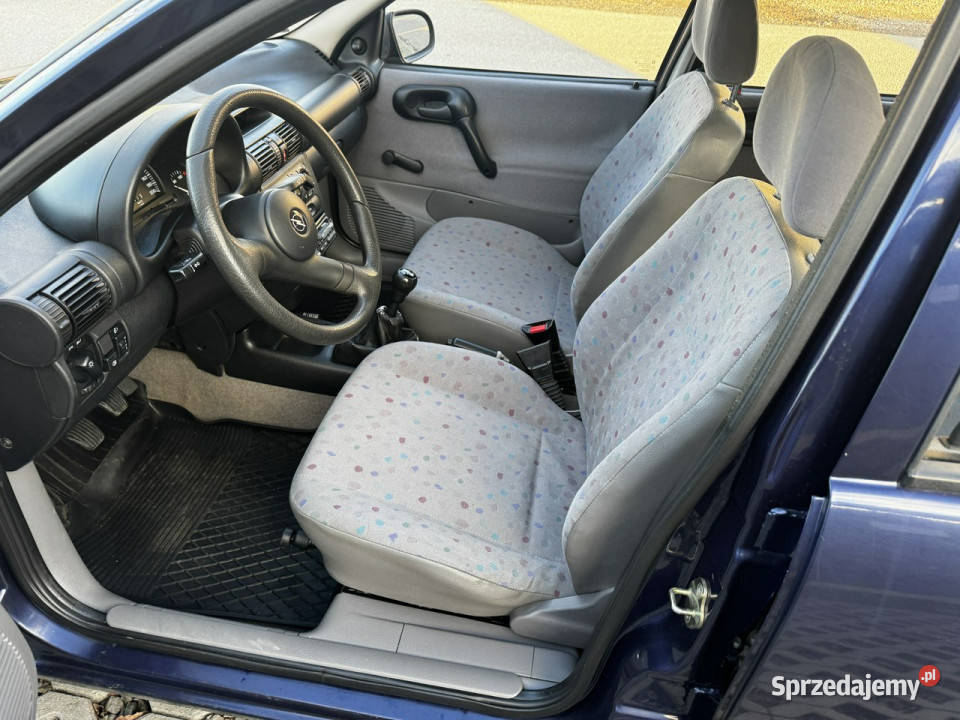 Opel Corsa prawdziwy klasyk samochód 1 Corsa Gdów