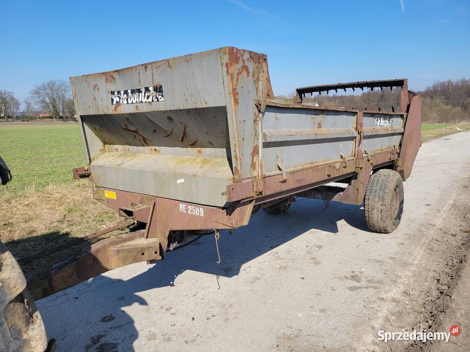 Sprzedam Rozrzutnik obornika nieuszkodzony Rozrzutniki obornika Przyłęczek