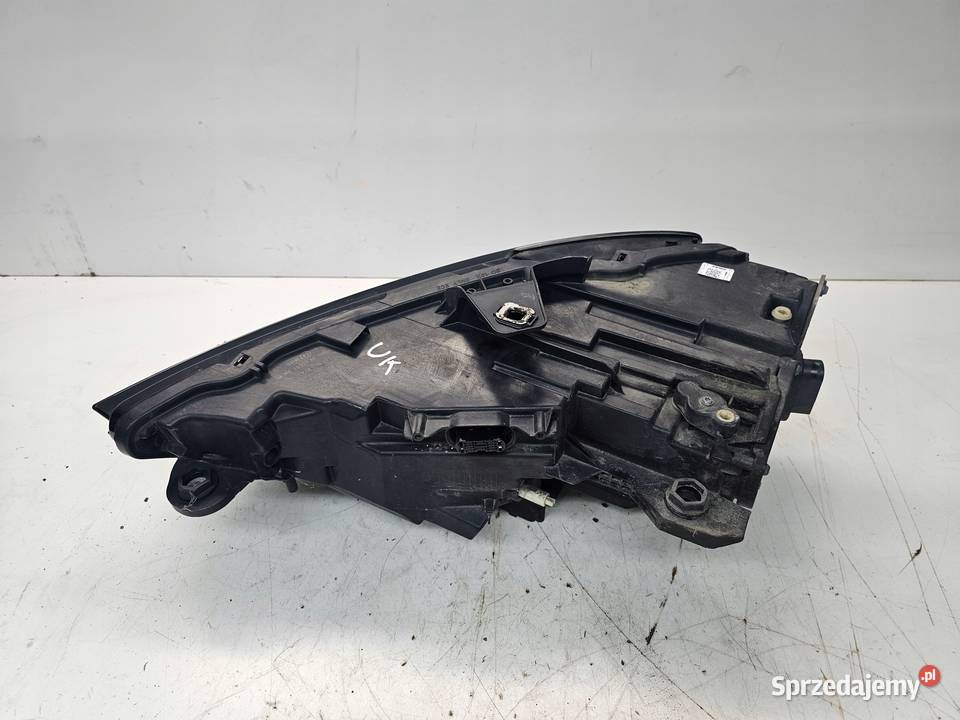 REFLEKTOR XENON LED PRAWY AUDI A3 8V LIFT osobowe Przystajń