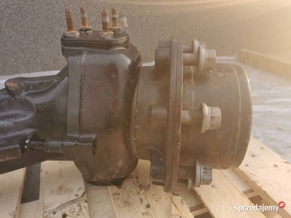 Zwolnica Zwrotnica prawy tył Case Farmlift Wilkowo