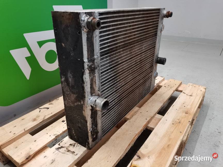 Chłodnica wody Case 735 FarmLift Części Wilkowo