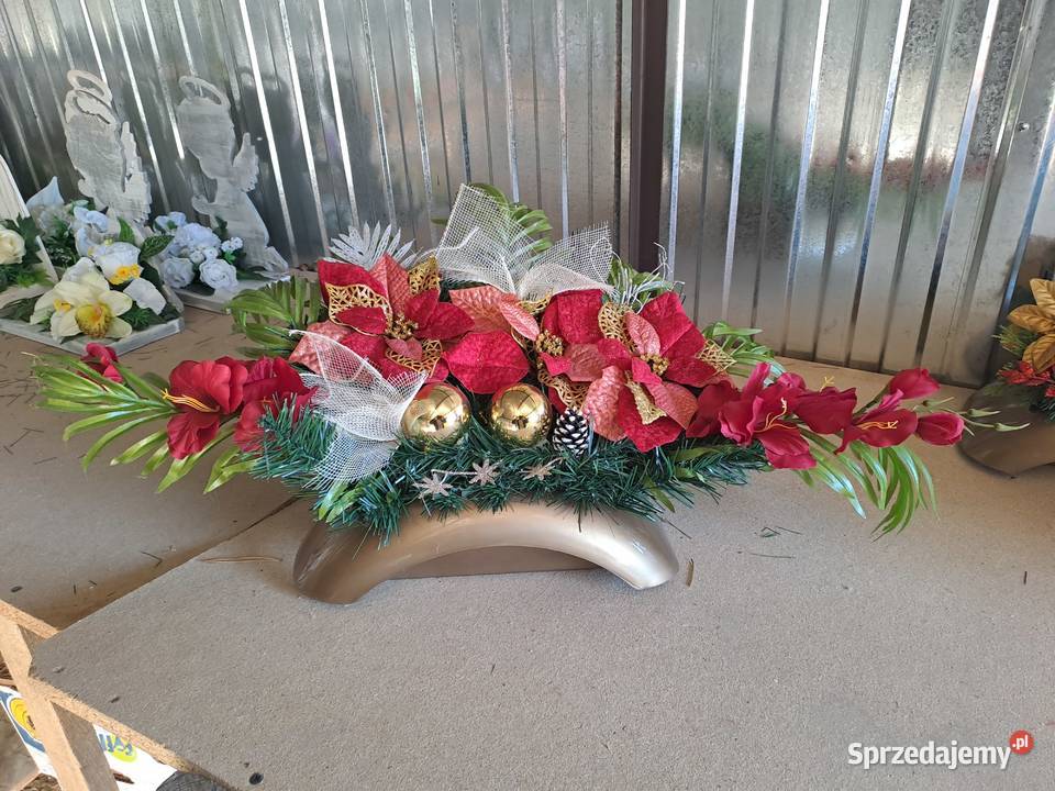 STROIKI NA CMENTARZ W MISACH NA DREWNIE Gozdowo