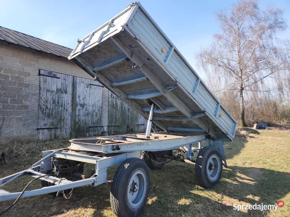 Przyczepa d47 wywrotka na trzy strony Kuźmy sprzedam