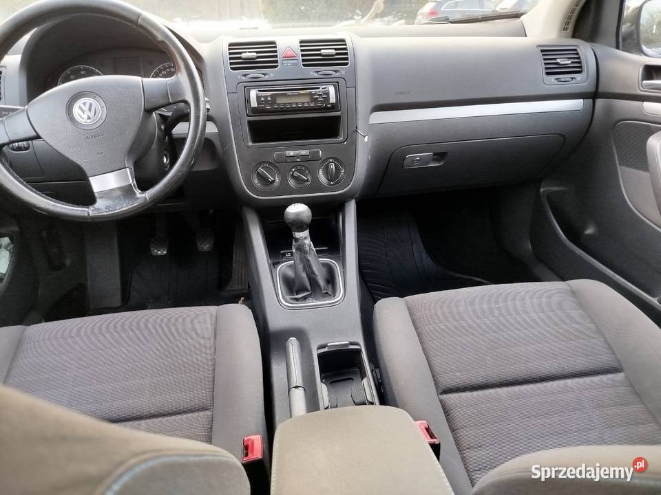 VW Golf 16 MPI 102 5drzwisprowadzony aluminiowe felgi Ryki