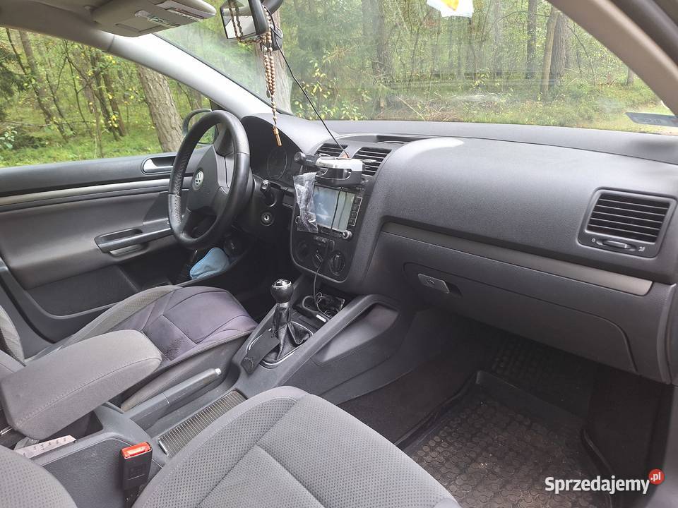 Sprzedam samochód osobowy Golf 5 Sobota