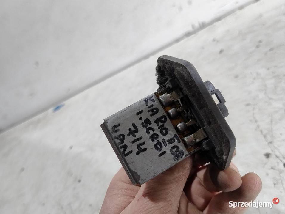 REZYSTOR OPORNICA 4 PIN KIA RIO II osobowe