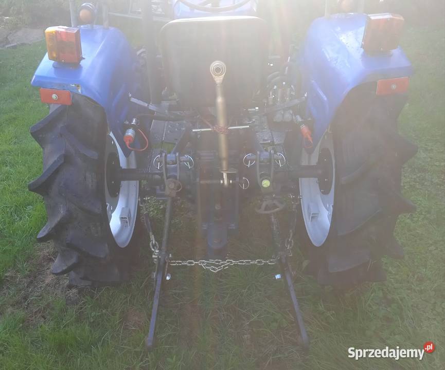 Traktor 4x4 Iseki ts 24 Sękowa