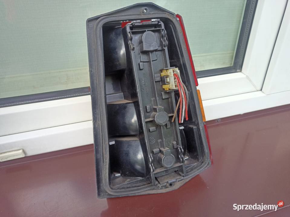 Seat Marbella lampa tył tylna lewa kierowcy osobowe Sieradz