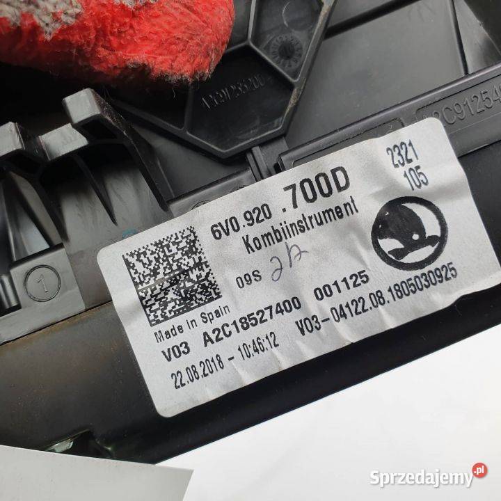 LICZNIK ZEGAR SKODA FABIA III 6V0920700D osobowe Pozostałe Lipno sprzedam