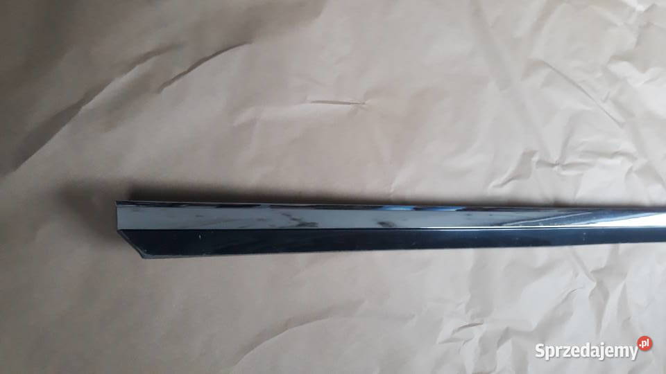 VW Passat B8 listwa drzwi lewy przód