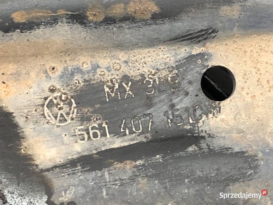 WAHACZ LEWY PRZÓD VW PASSAT B7 SedanLimuzyna Wahacze