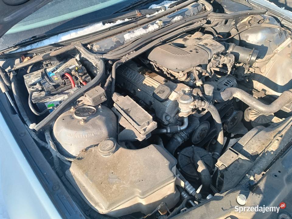 BMW E46 M43 kombi podgniły na graty Rok produkcji 2001 mazowieckie Osieck