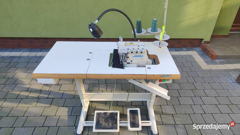 Maszyna krawiecka owerlok juki