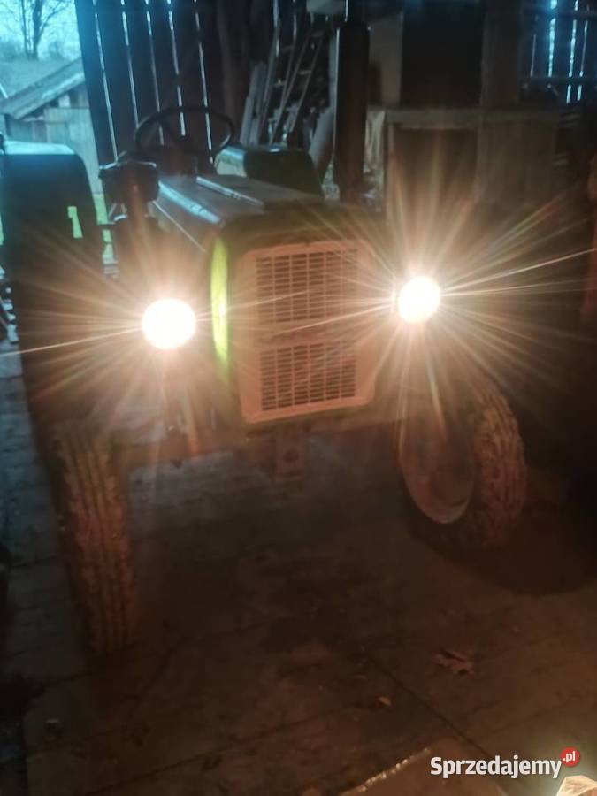Ursus c328330 Ursus