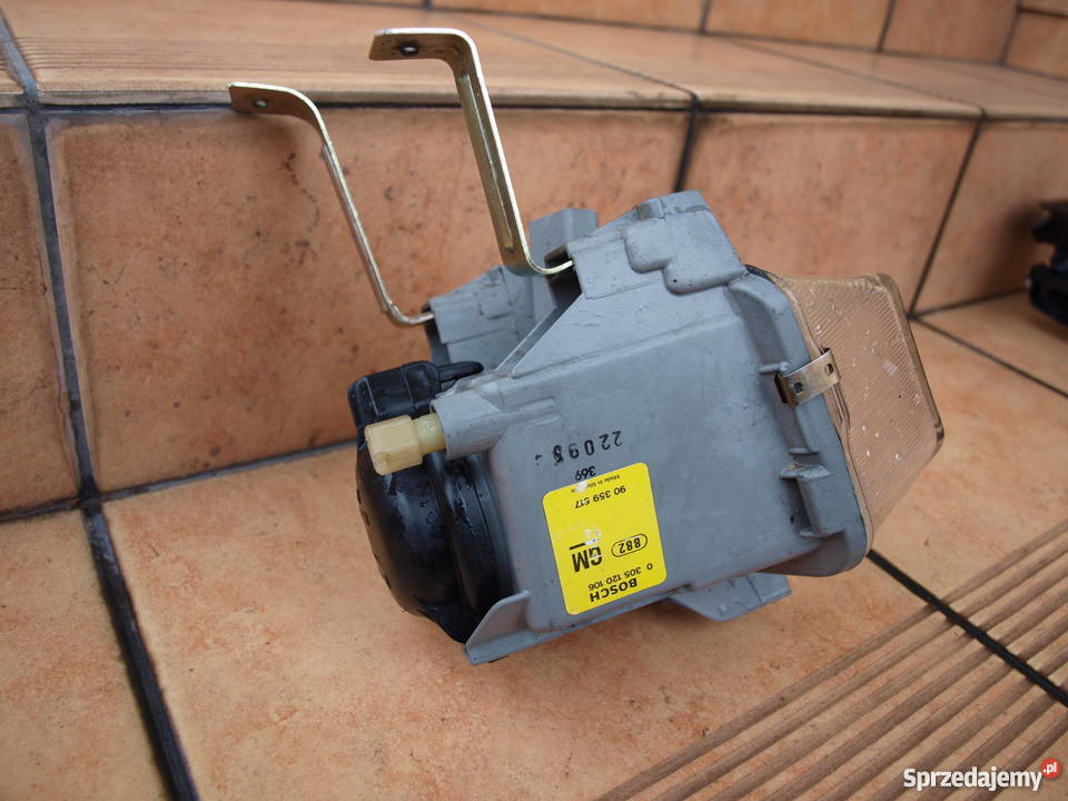 Opel Astra 1 Halogen prawy 1991 1997r soczewkowy Oświetlenie Kalisz