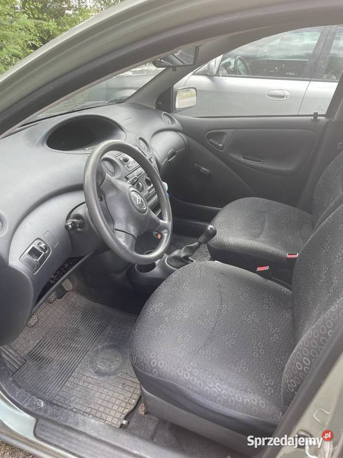Toyota Yaris 10 Base Yaris dolnośląskie