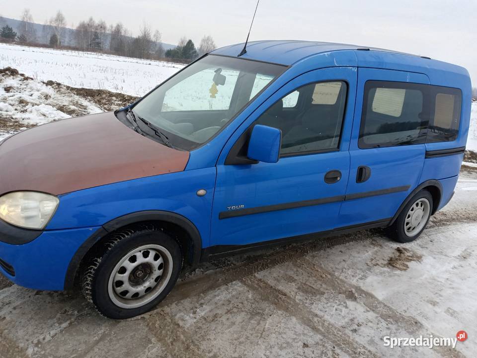 Opel combo 16bgaz 100KM Bieliny