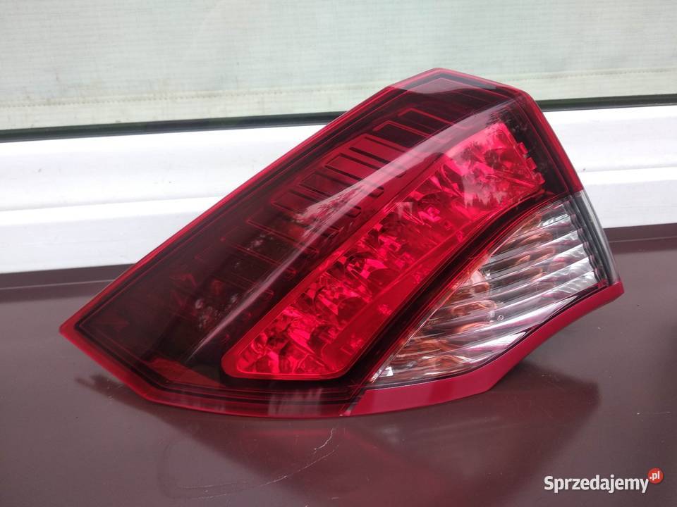 Renault Laguna 3 III liftback lampa tył tylna Lampy tylne łódzkie Sieradz