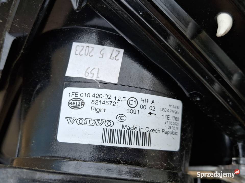 VOLVO FH4 FH5 HALOGEN DACHOWY PRAWY LAMPA PRAWA Bieleń
