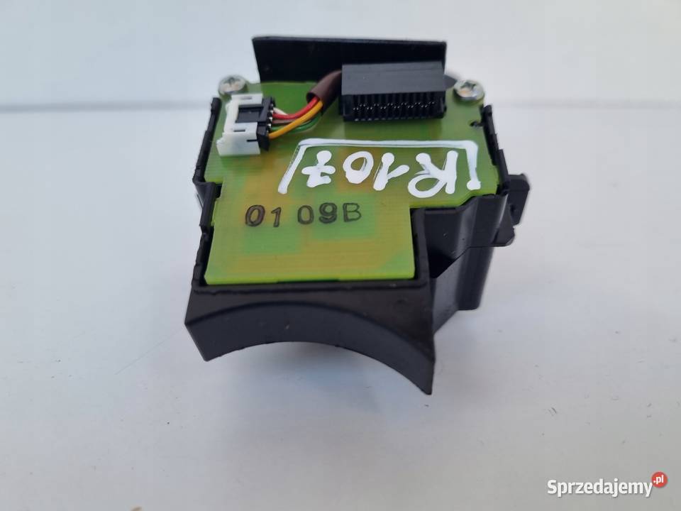 Volvo V70 III XC70 II III MANETKA WYCIERACZEK Chełm