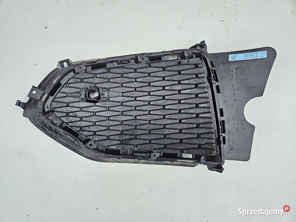 JAGUAR F-PACE X761 KRATKA PRAWA ZDERZAKA PRZÓD MK83-8B289-GA