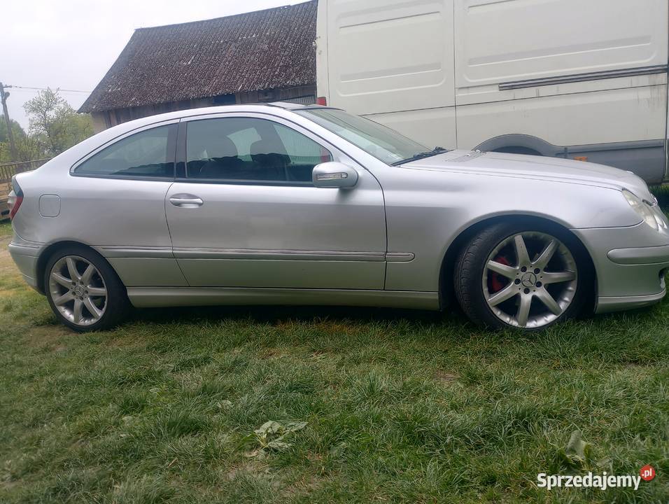 Mercedes benz coupe srebrny Dwikozy