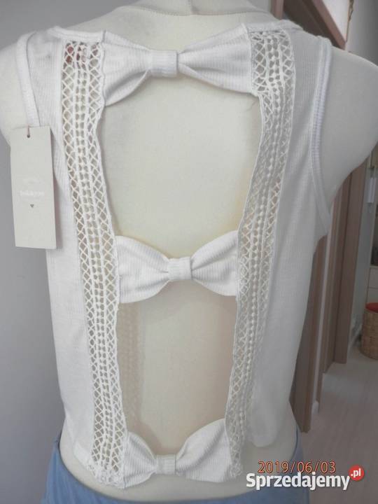 Bluzka Bershka Crop Top Krótki Biały Z Napisem sprzedam