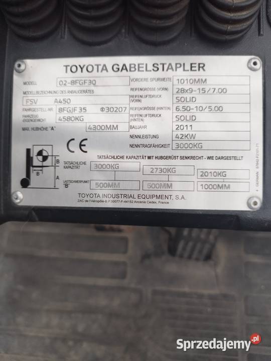Toyota 30 028FGF30 wózek widłowy 3 masztowy 2011 Żagań sprzedam