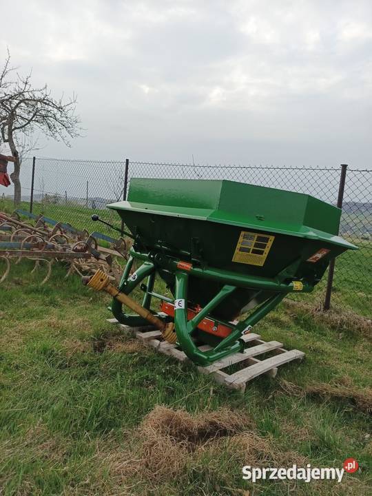 Rozsiewacz do nawozu Amazone ZAE 600l Lubinka