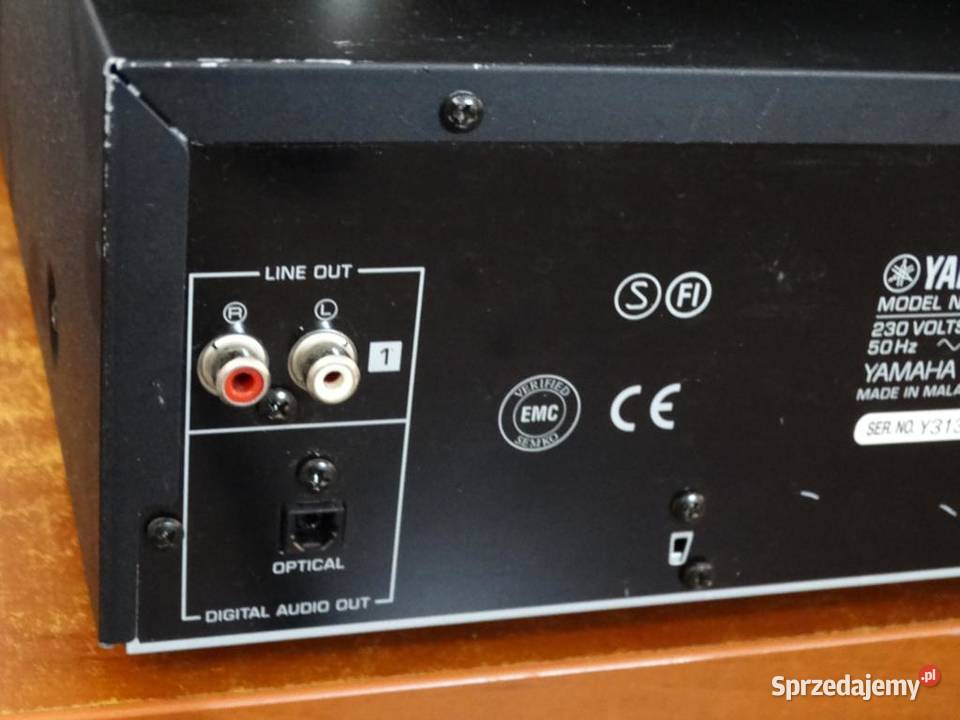 Amplituner z CD Yamaha RXV430 pilot sprzedam