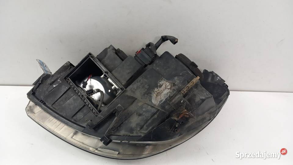 CITROEN C5 1 LIFT LAMPA PRZÓD PRAWA EU XENON osobowe Lampy przednie wielkopolskie Zbierkowo