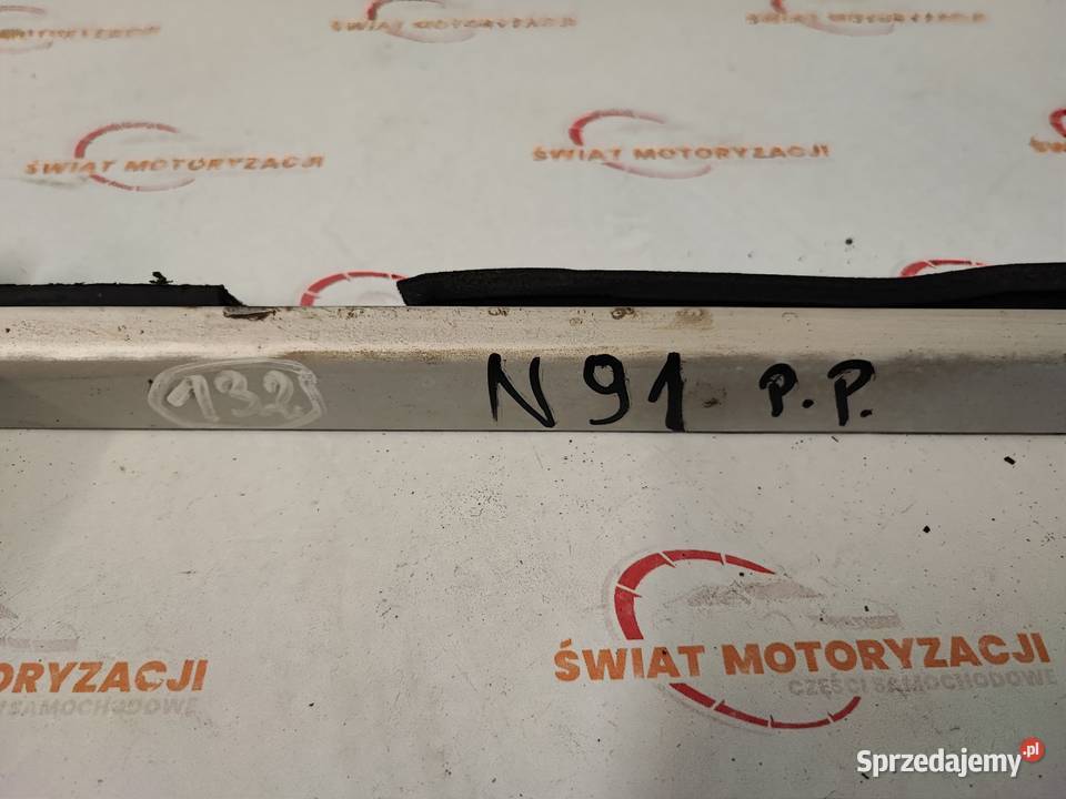 CAYENNE I 7L5 12r listwa zgarniająca prawa przód Kielce