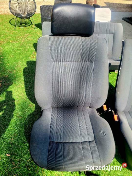 Fotele przednie i Kanapa tylna golf II Wrocław sprzedam