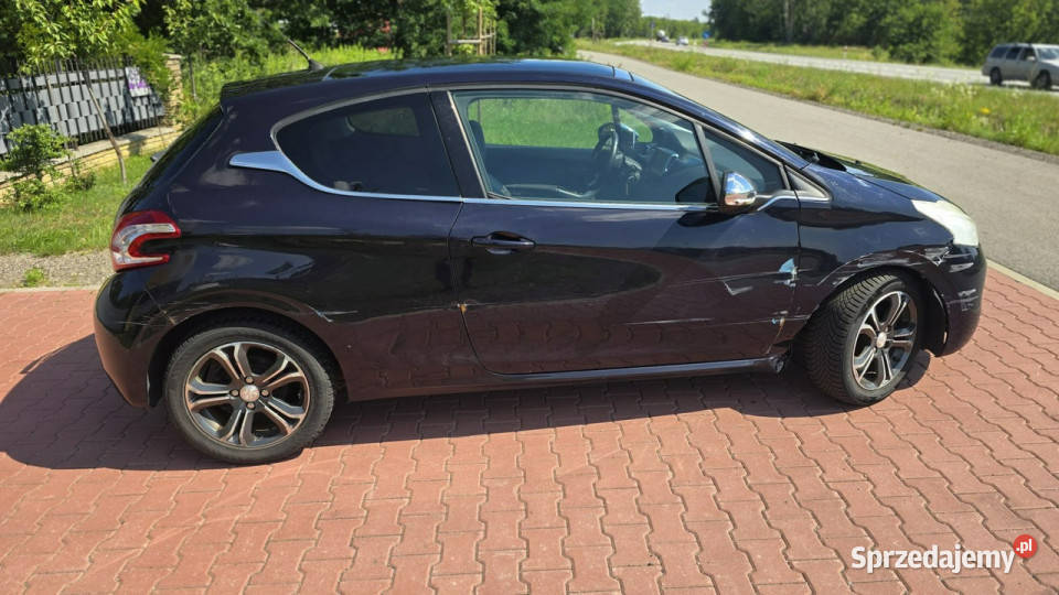 Peugeot 208 Super Wyposażenie Skóra Lekko 208