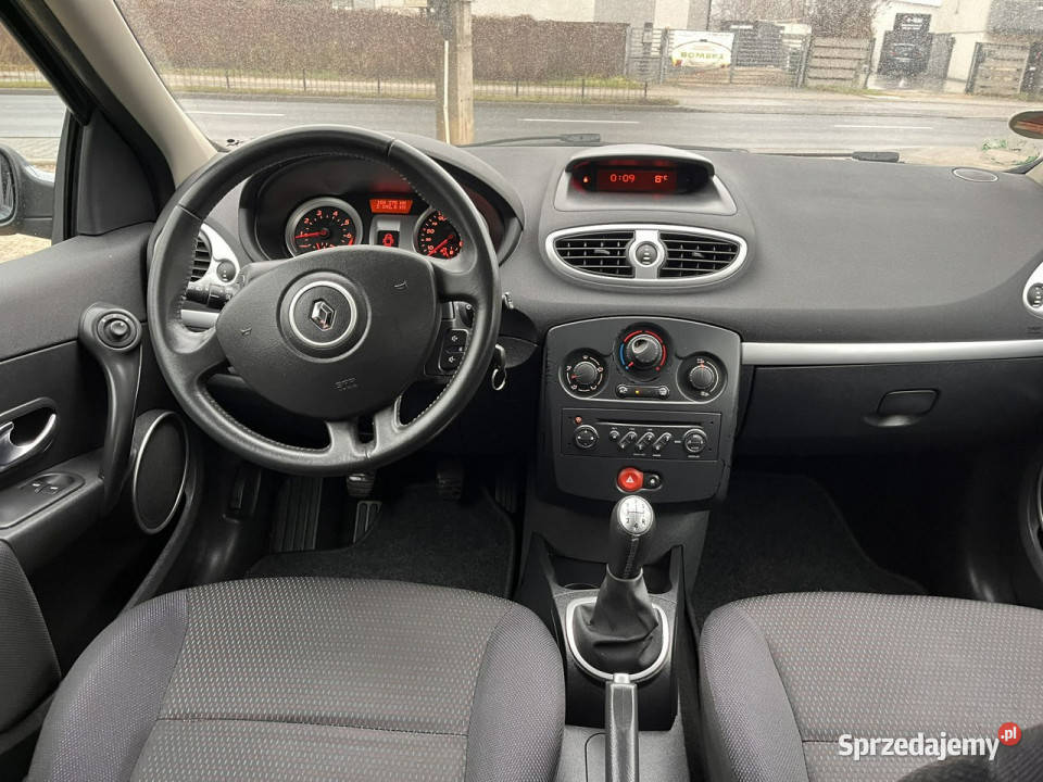 Renault Clio 12 1WŁ Klima El szyby Isofix Bez Częstochowa