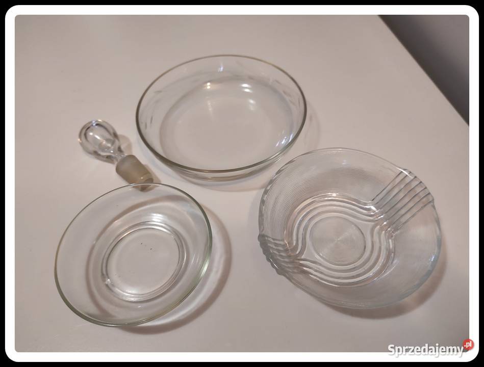 Trzy szklane miseczki niewielkie korek karafki Płońsk