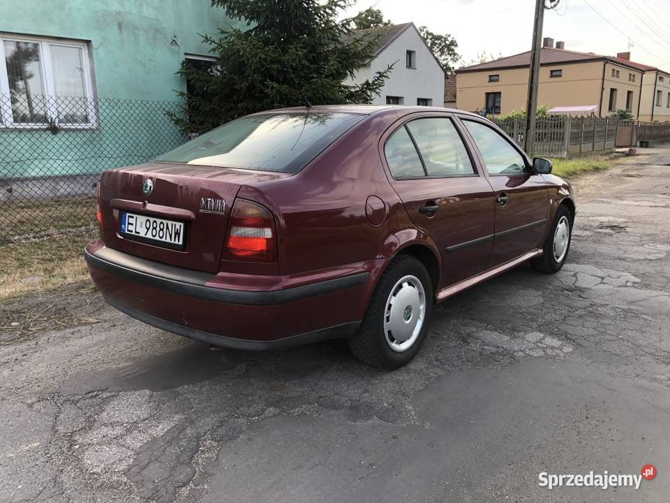 Skoda Octavia 16 MPI Sprawna Technicznie Łódź sprzedam