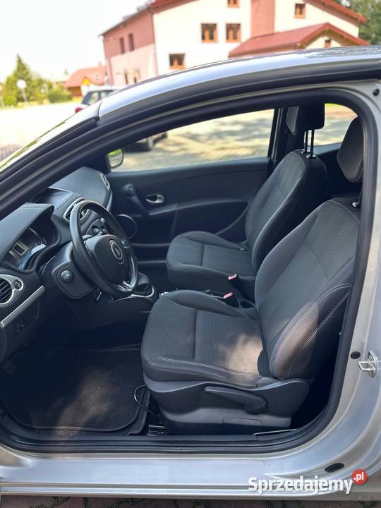 RENAULT CLIO III LIFT 12 BENZYNA 2011