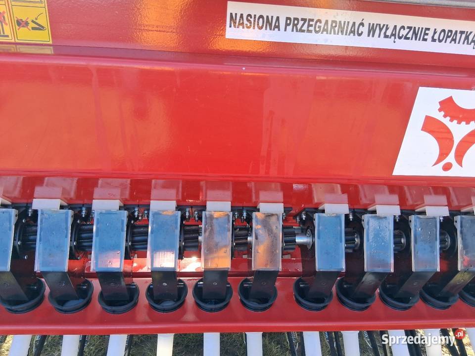 Siewnik do zboża Nowy