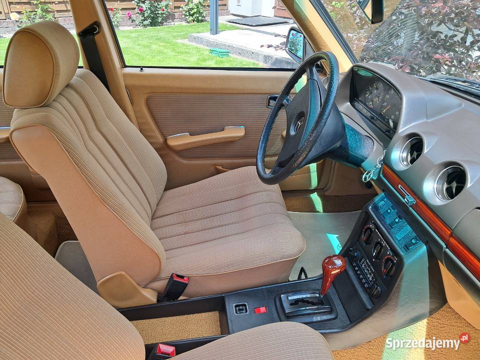 Mercedes W 123