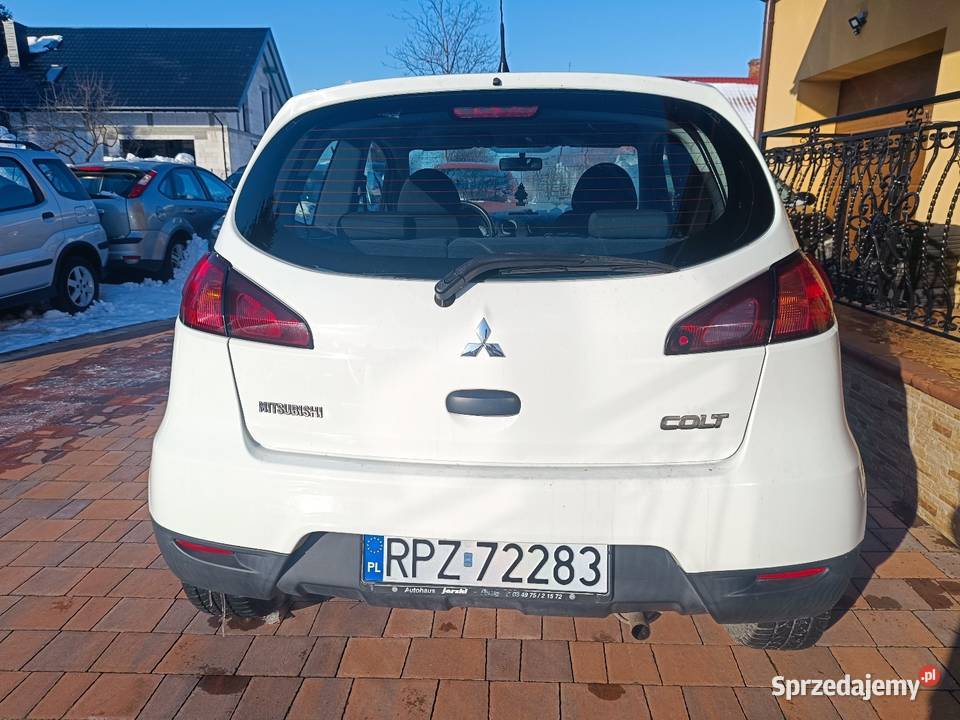 Mitsubishi Colt VI 11i 12V 75 2010 z Niemiec Rok produkcji 2009