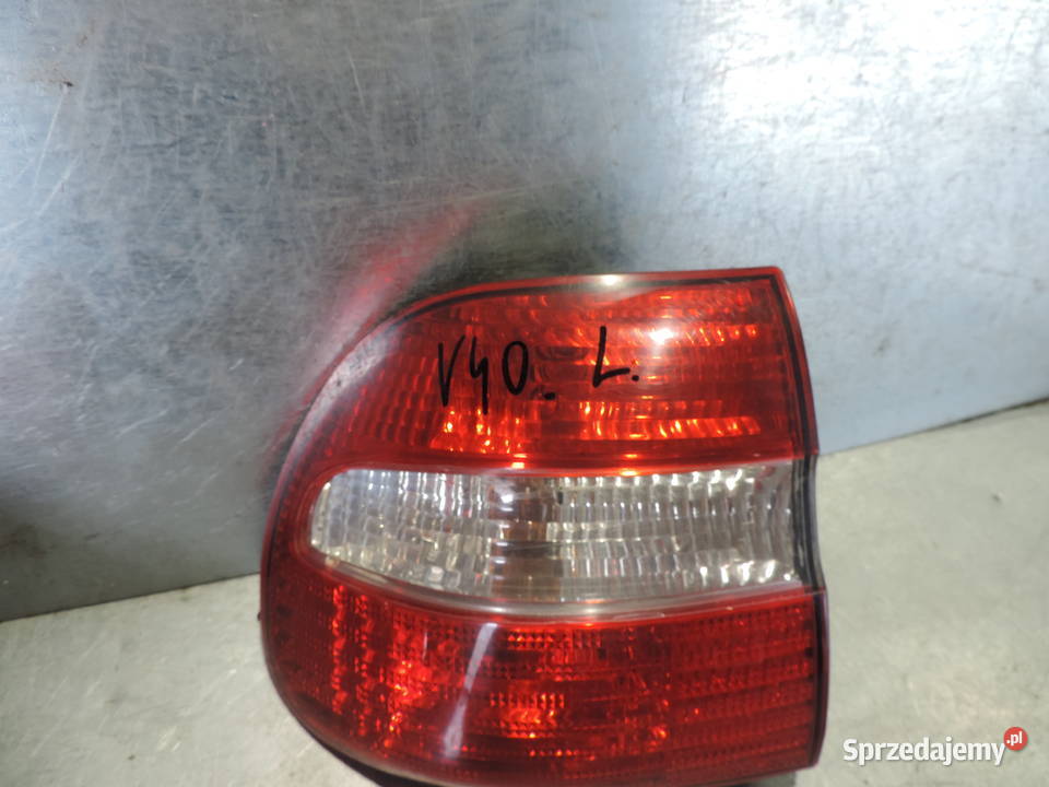 VOLVO V40 LIFT LAMPA TYŁ LEWA Lampy tylne Nowy Sącz