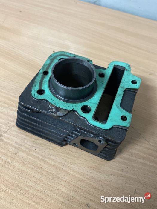 CC0710487 Cylinder Piaggio Vespa S LX 50 4T 2012 Pozostałe wielkopolskie Poznań