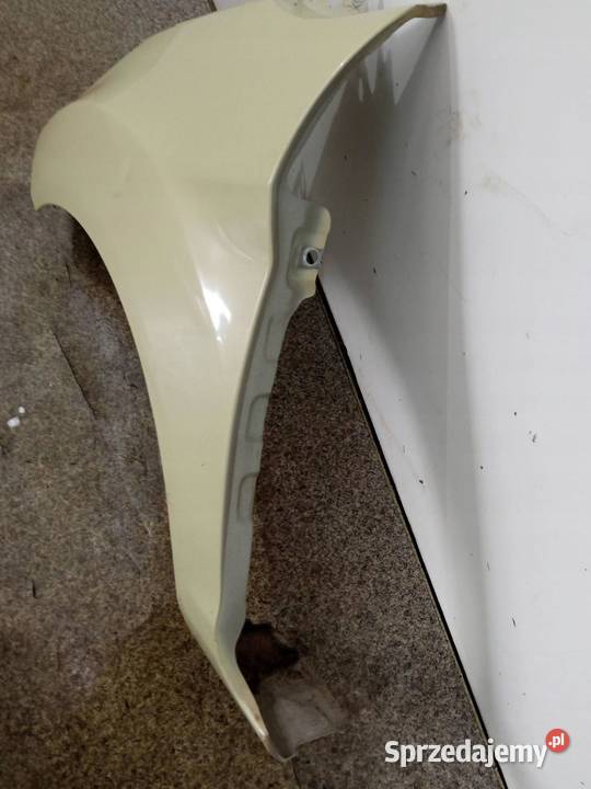 BŁOTNIK LEWY PRZÓD 49 Ford Fiesta Mk7 20082016