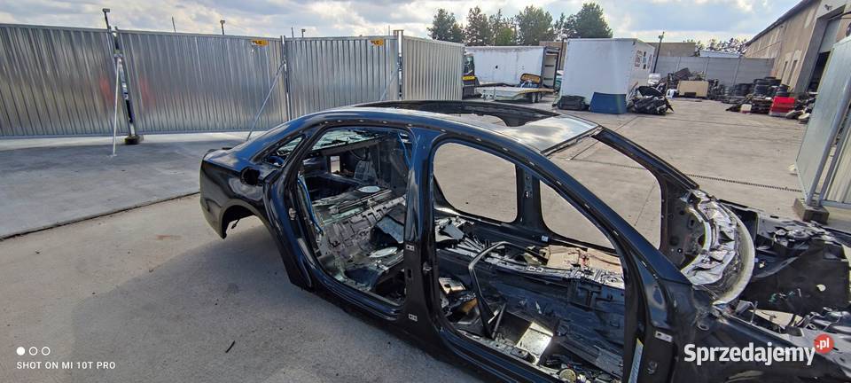DACH PANORAMA AUDI A8 D4 LONG ORYGINAŁ Zestawy części blacharskich Przystajń